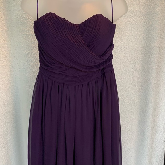 Dresses & Skirts - EUC Tevolio Grecian-style strapless gown, built-in bra